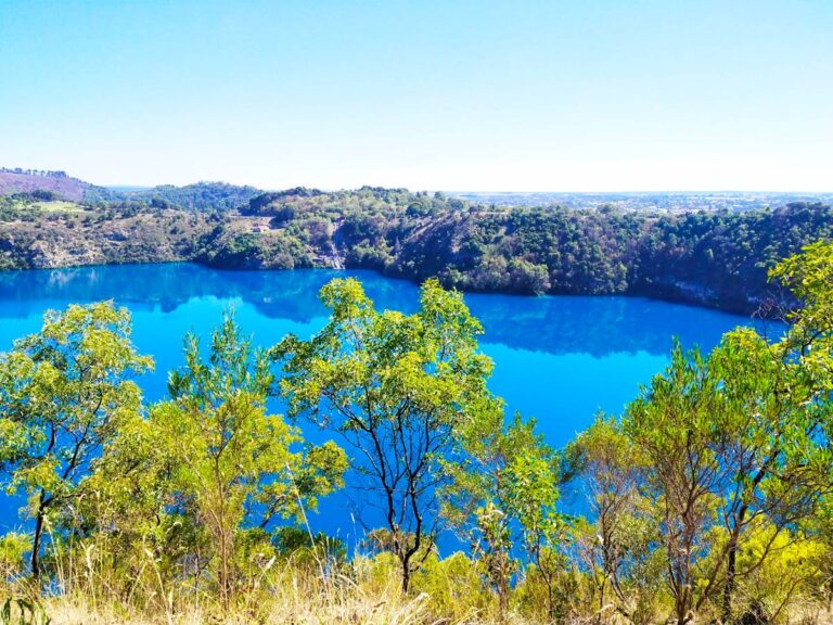 9 Stunning Natural Wonders & Things To Do in Mount Gambier