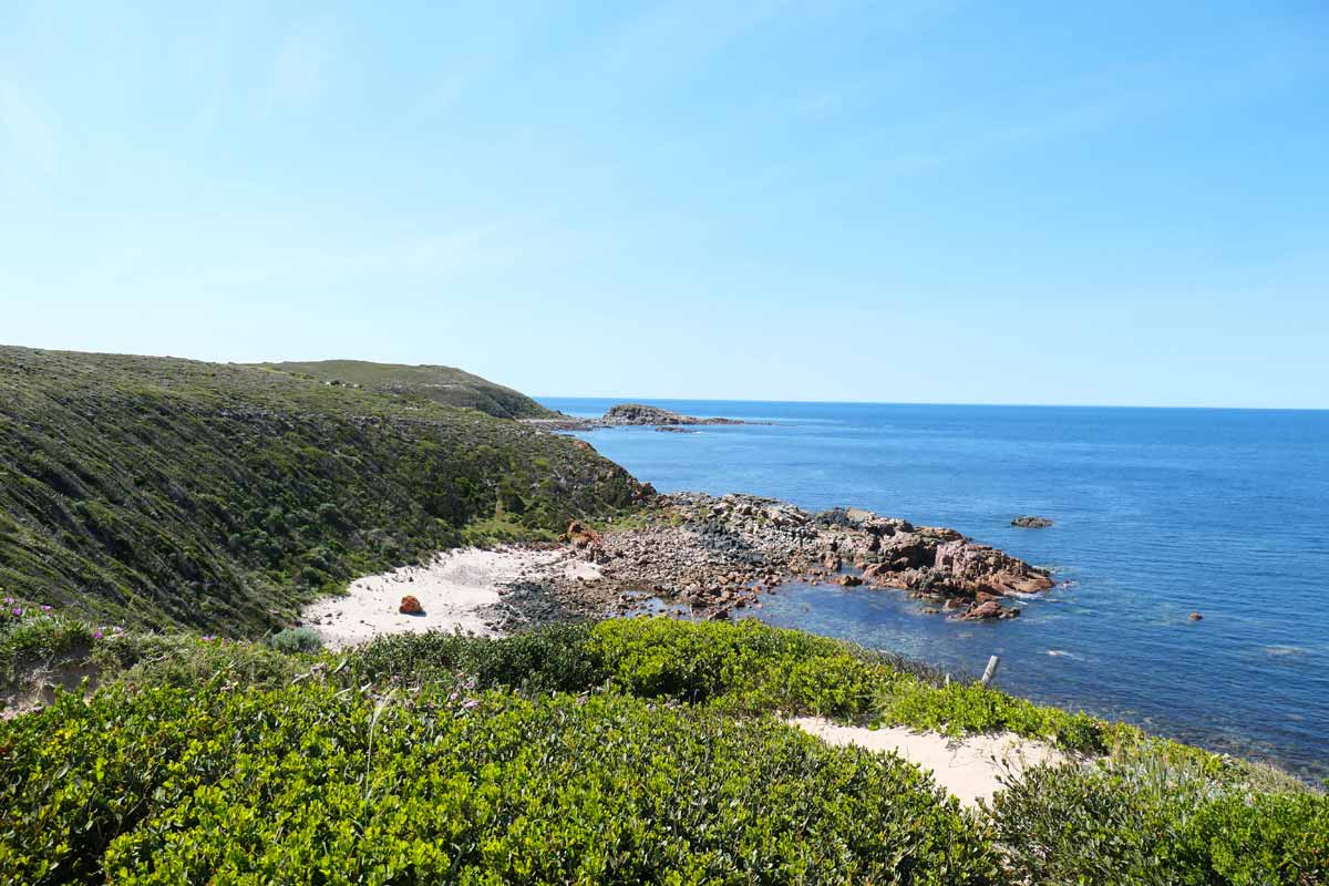 Gorgeous green cliffs at Kangaroo Island Lookout