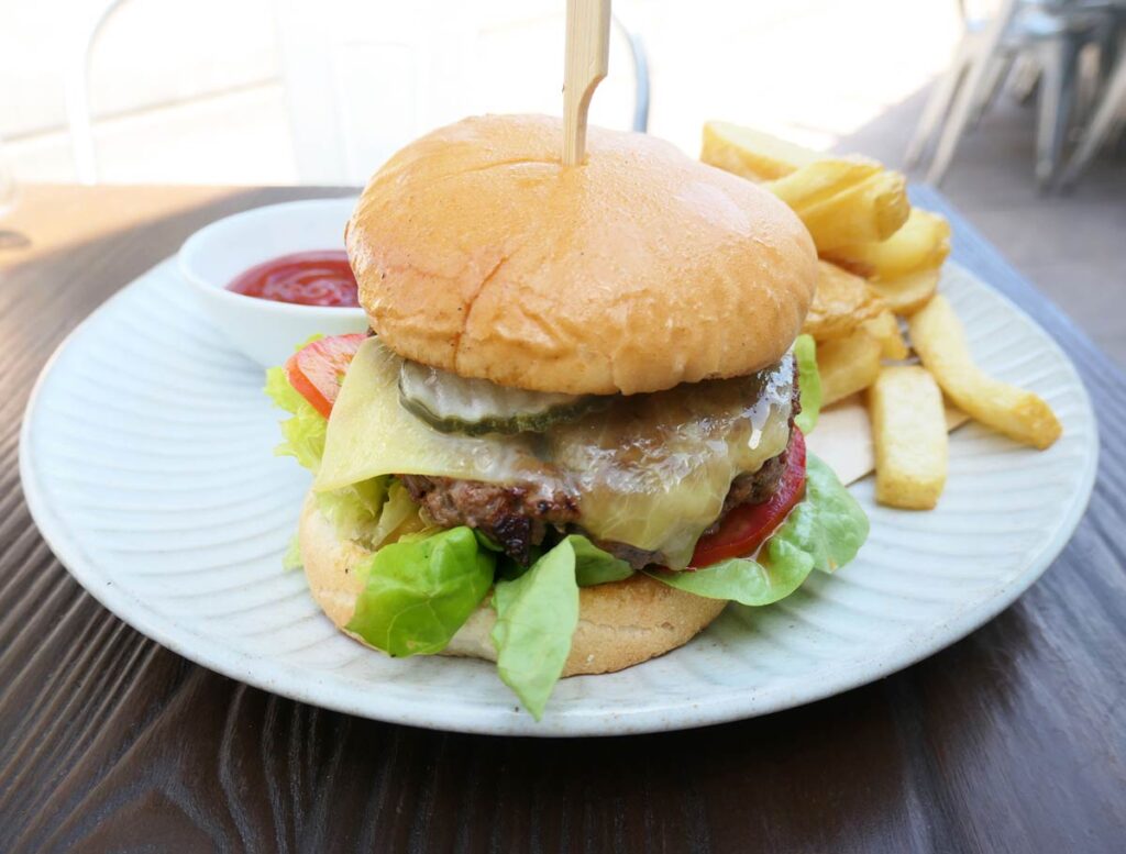 Burger at Tickle Belly Hill in Saltia, just outside of Quorn